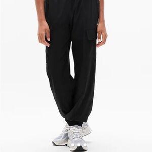 Athleta Girl Run Free Cargo Jogger, size 7